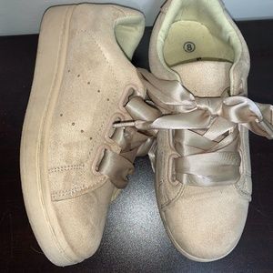 Cute silk ribbon laced sneakers